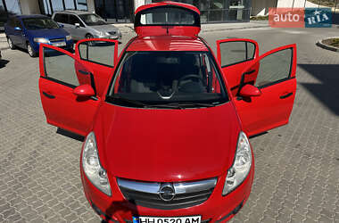 Хэтчбек Opel Corsa 2008 в 