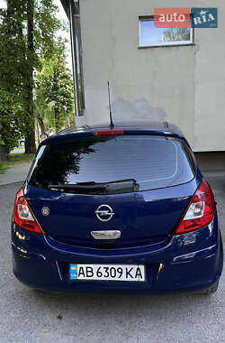 Хэтчбек Opel Corsa 2014 в 