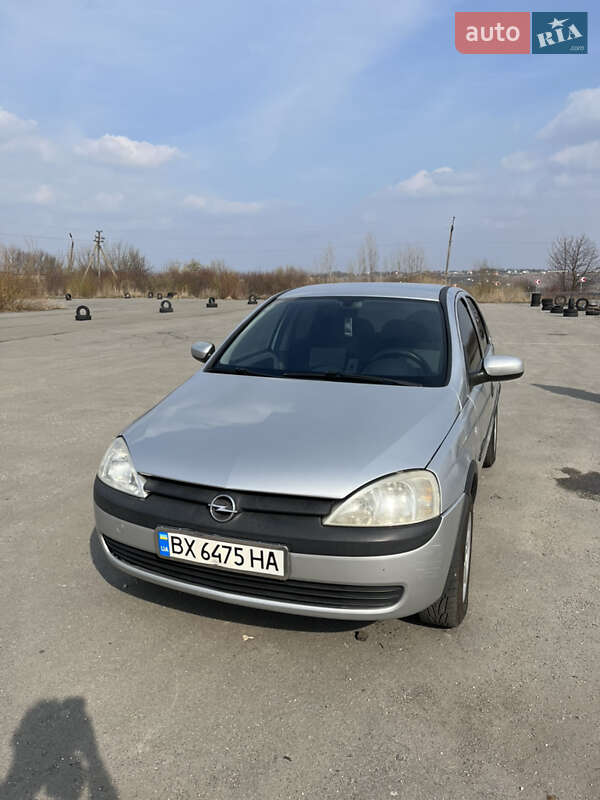 Хэтчбек Opel Corsa 2001 в Хмельницком