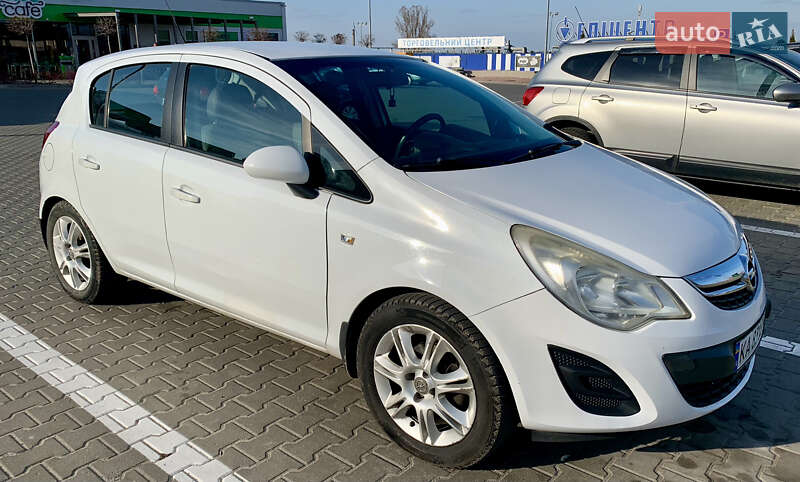 Хетчбек Opel Corsa 2012 в Боярці