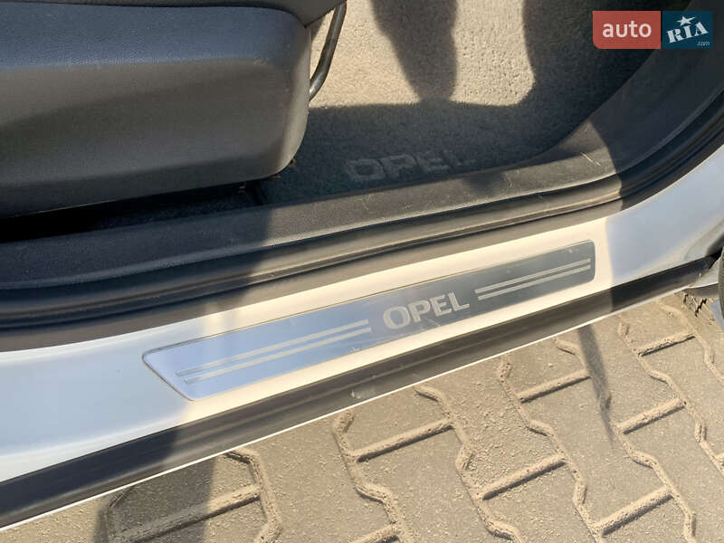 Хетчбек Opel Corsa 2012 в Боярці