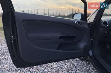 Хэтчбек Opel Corsa 2014 в 