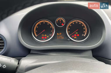 Хэтчбек Opel Corsa 2007 в 