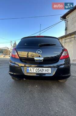 Хэтчбек Opel Corsa 2008 в 