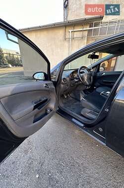 Хэтчбек Opel Corsa 2008 в 