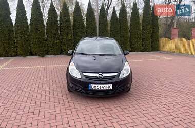 Хэтчбек Opel Corsa 2009 в 