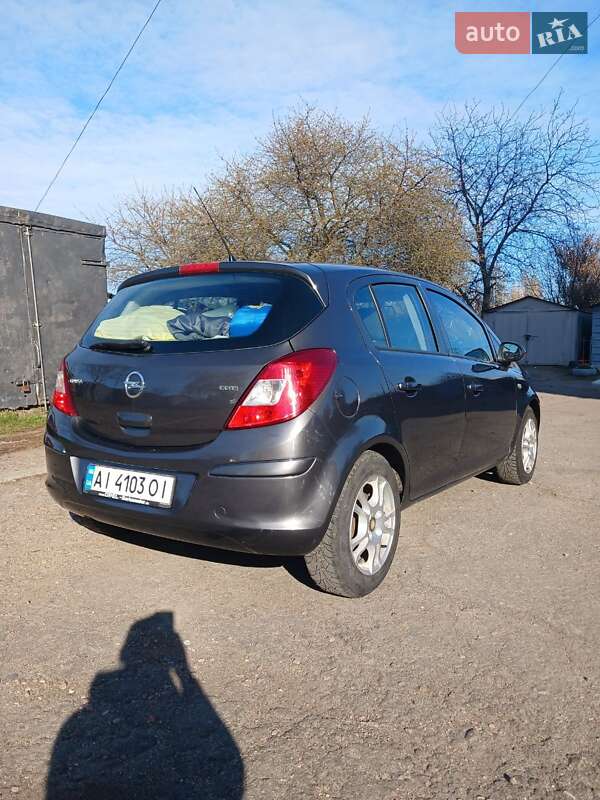 Хетчбек Opel Corsa 2011 в Білій Церкві