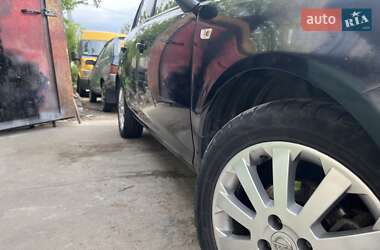 Хетчбек Opel Corsa 2009 в 