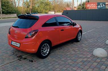 Хетчбек Opel Corsa 2008 в 