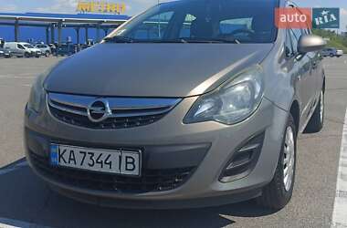 Хэтчбек Opel Corsa 2013 в Киеве