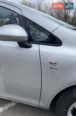 Хэтчбек Opel Corsa 2013 в 