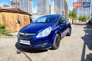 Хэтчбек Opel Corsa 2008 в 
