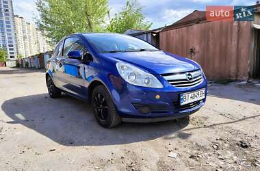 Хэтчбек Opel Corsa 2008 в Киеве