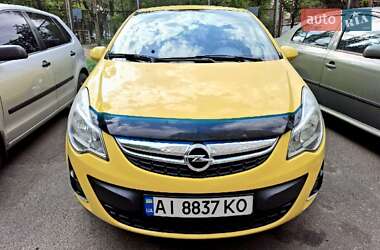 Хэтчбек Opel Corsa 2011 в Ирпене