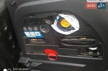 Хэтчбек Opel Corsa 2009 в 