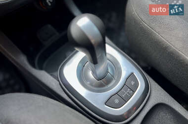 Хэтчбек Opel Corsa 2012 в 