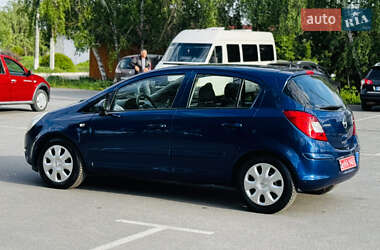 Хэтчбек Opel Corsa 2007 в 