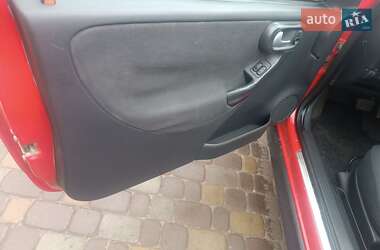 Хетчбек Opel Corsa 2005 в 