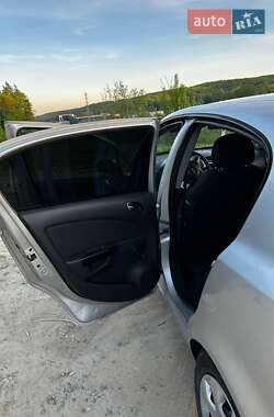 Хетчбек Opel Corsa 2012 в 