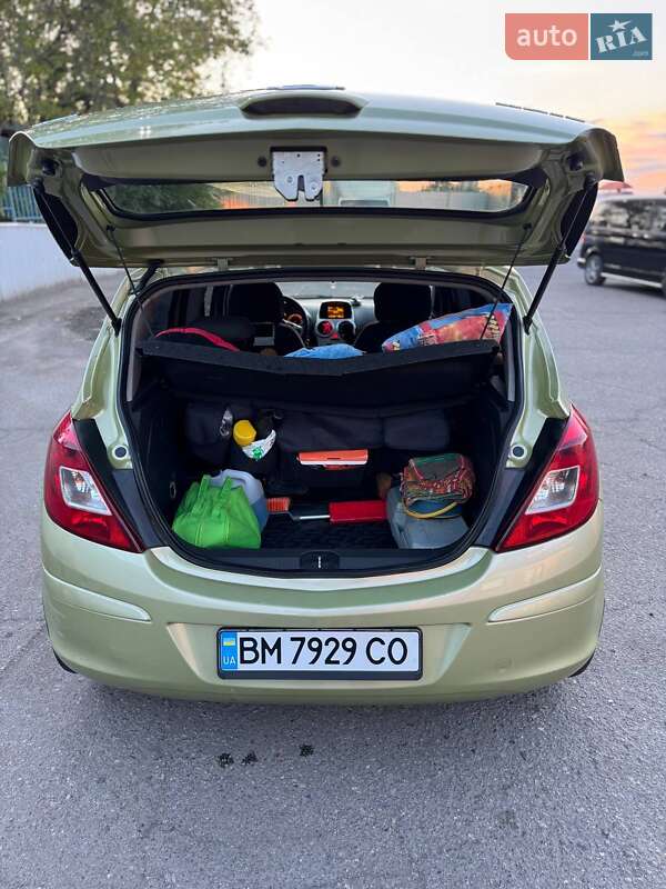 Хетчбек Opel Corsa 2007 в Сумах