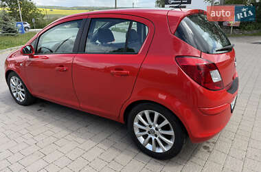 Хэтчбек Opel Corsa 2008 в 