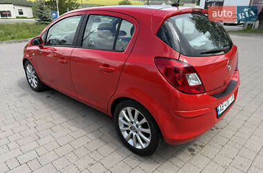 Хэтчбек Opel Corsa 2008 в 