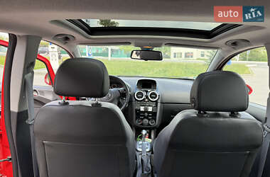 Хэтчбек Opel Corsa 2008 в 