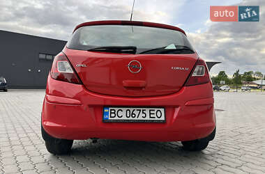 Хэтчбек Opel Corsa 2008 в 