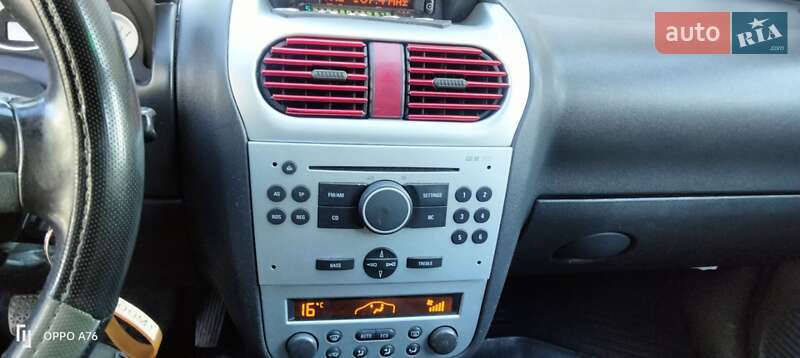 Хэтчбек Opel Corsa 2006 в Краматорске