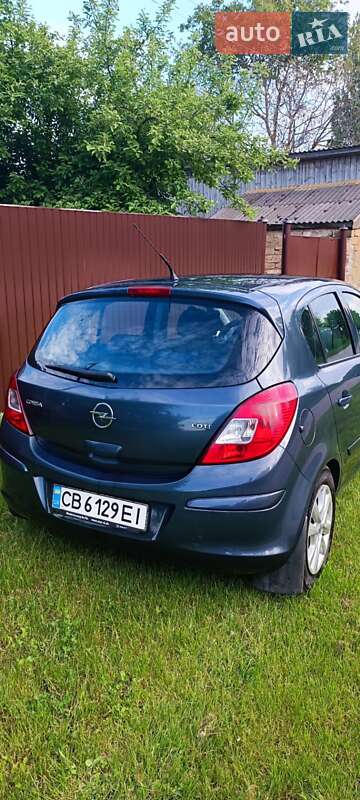 Хэтчбек Opel Corsa 2007 в Чернигове