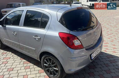 Хетчбек Opel Corsa 2007 в 