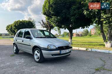 Хэтчбек Opel Corsa 2000 в Лысянке