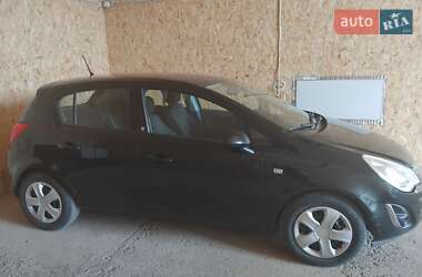 Хетчбек Opel Corsa 2013 в 