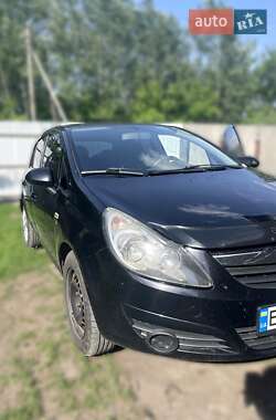Хэтчбек Opel Corsa 2010 в Липовой Долине