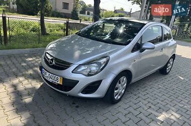 Хэтчбек Opel Corsa 2013 в 