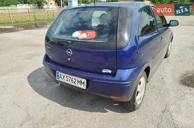 Хэтчбек Opel Corsa 2006 в 
