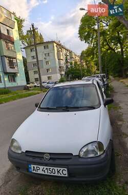 Хэтчбек Opel Corsa 1995 в Запорожье