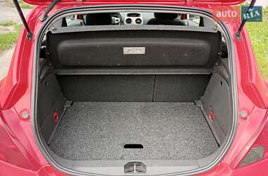 Хэтчбек Opel Corsa 2006 в 