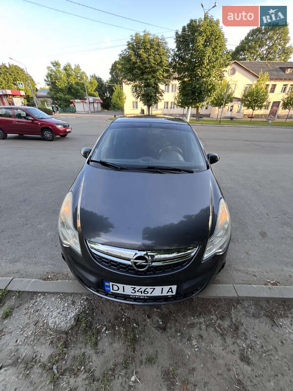 Хэтчбек Opel Corsa 2011 в Фастове