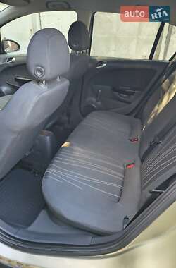 Хэтчбек Opel Corsa 2008 в 