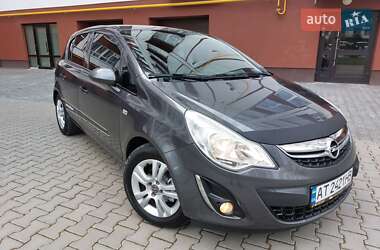Хетчбек Opel Corsa 2011 в Івано-Франківську