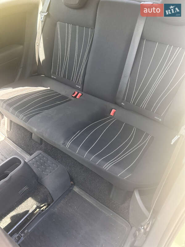 Хэтчбек Opel Corsa 2010 в Житомире фото 9 Хэтчбек Opel Corsa 2010 в Житомире