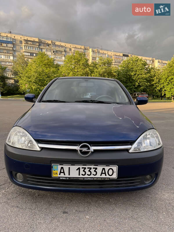 Хэтчбек Opel Corsa 2003 в Броварах