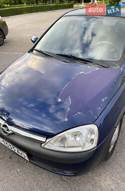Хэтчбек Opel Corsa 2003 в 
