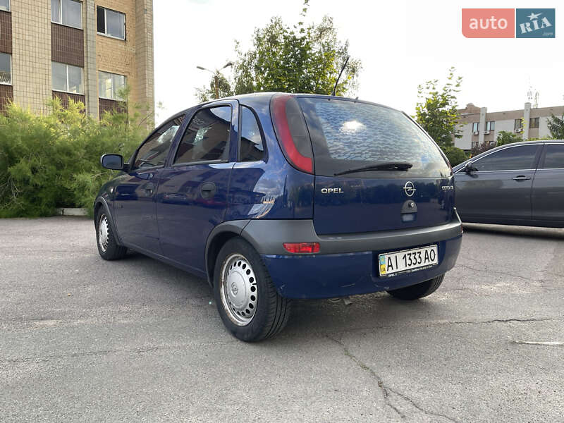 Хэтчбек Opel Corsa 2003 в Броварах