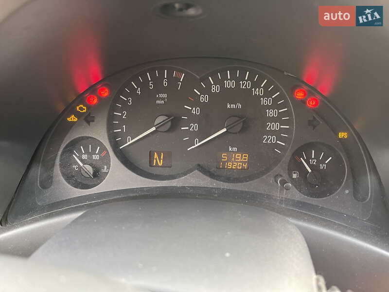 Хэтчбек Opel Corsa 2003 в Броварах