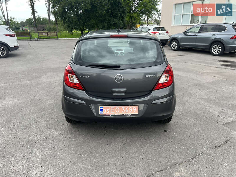 Хэтчбек Opel Corsa 2013 в Сумах