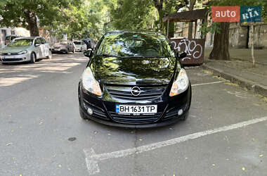 Хэтчбек Opel Corsa 2010 в Одессе