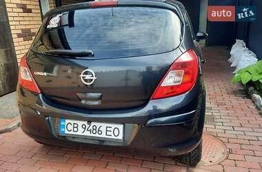 Хэтчбек Opel Corsa 2012 в 