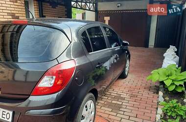 Хэтчбек Opel Corsa 2012 в 